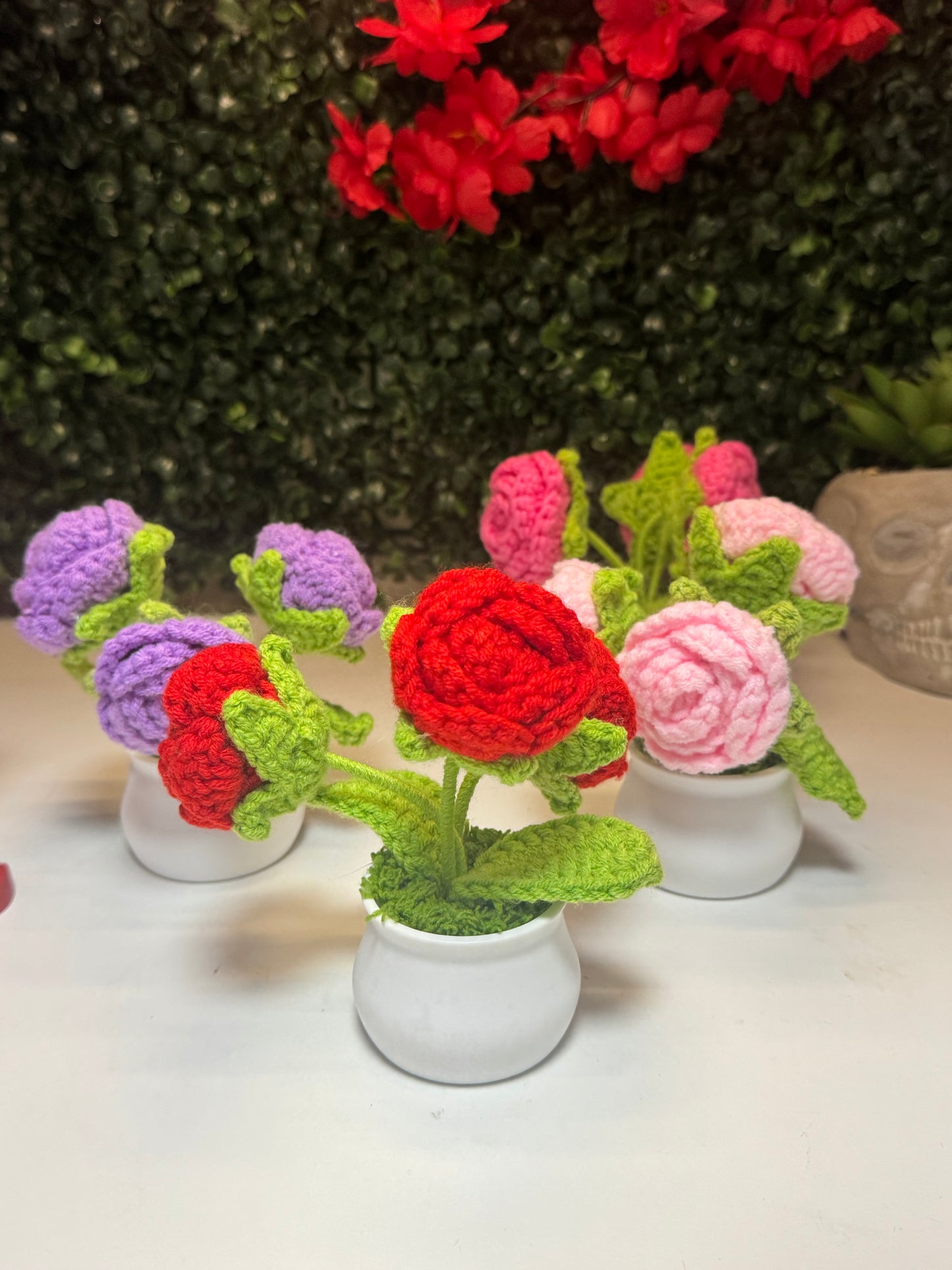 Crochet desk flowers