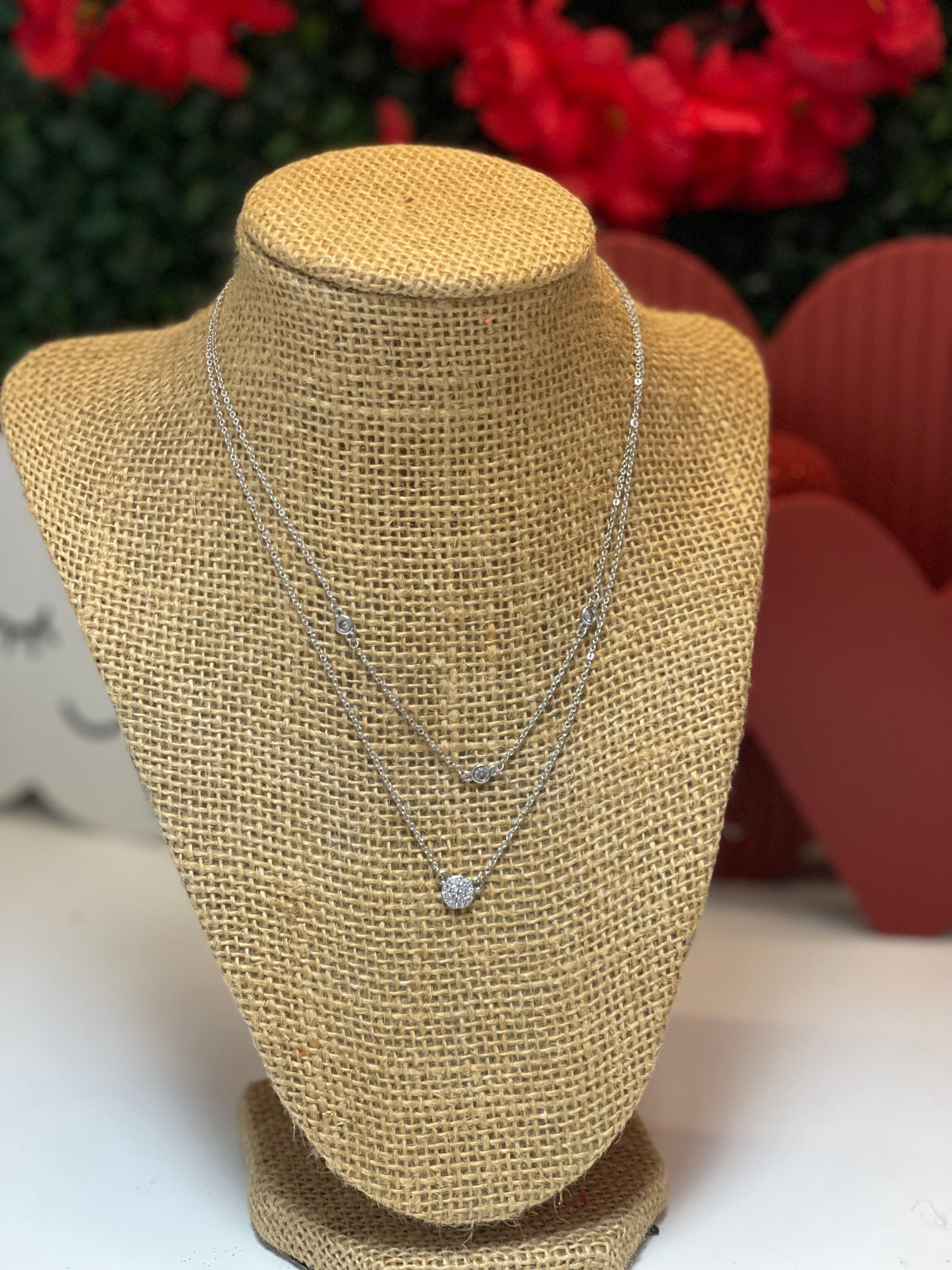Pendant necklaces