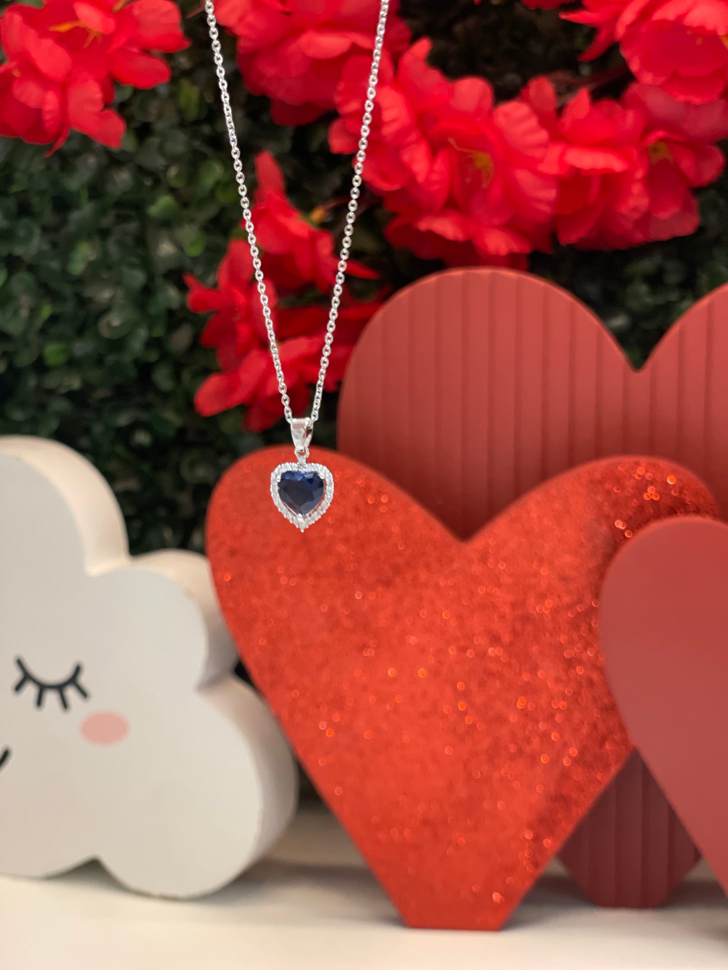 Pendant necklaces