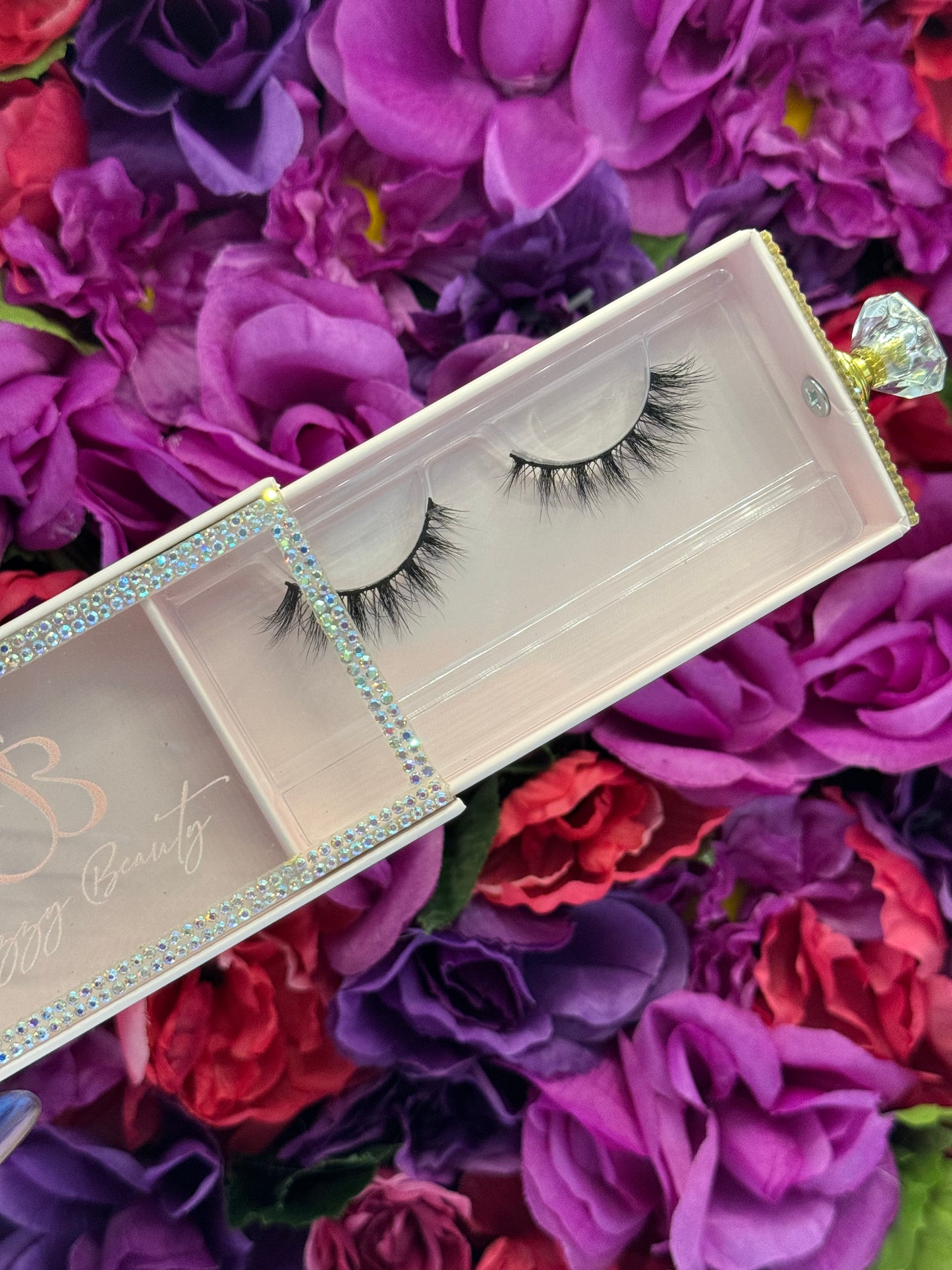 Snazzy Beauty Lashes