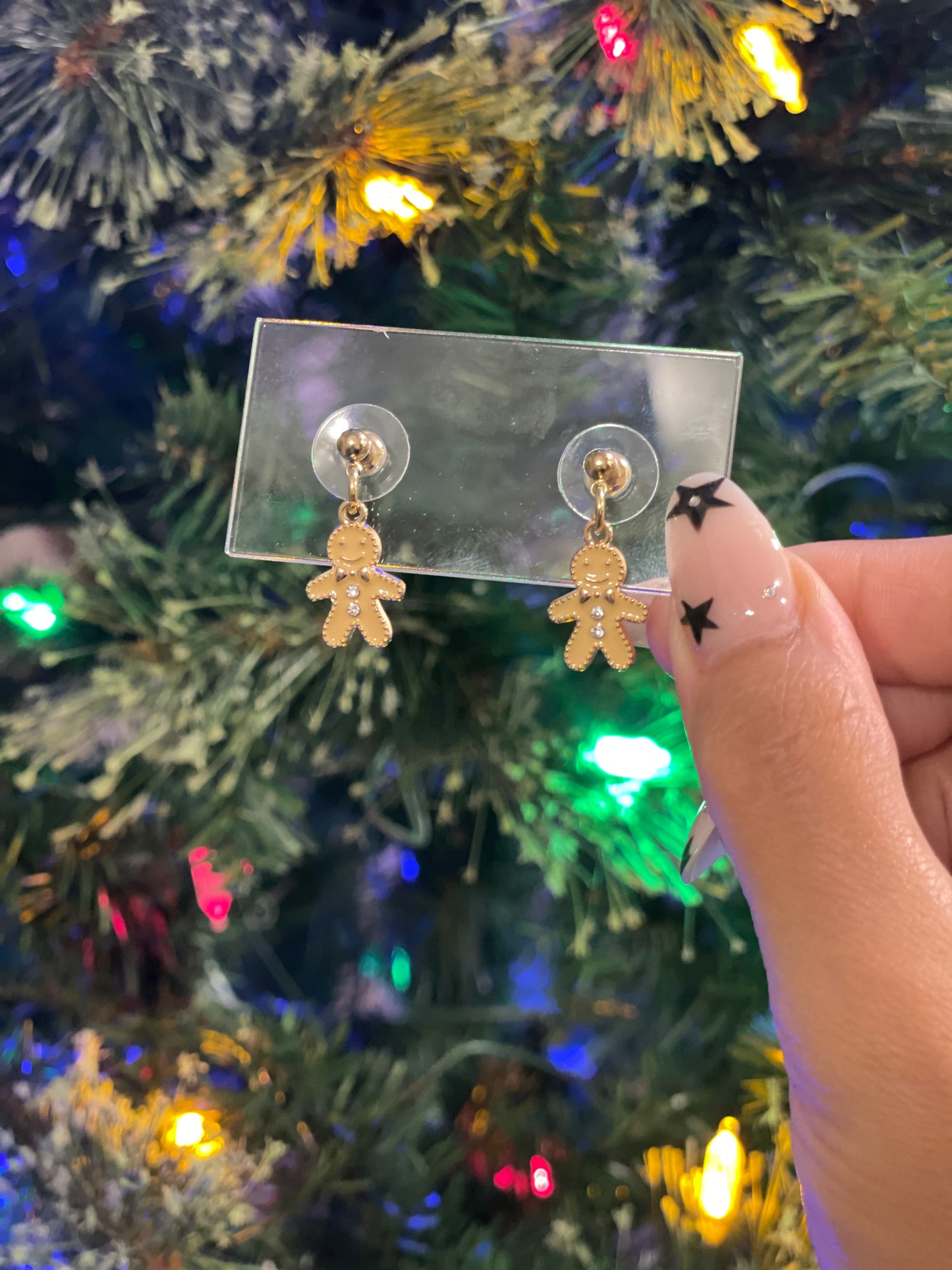 Mini gingerbread studs
