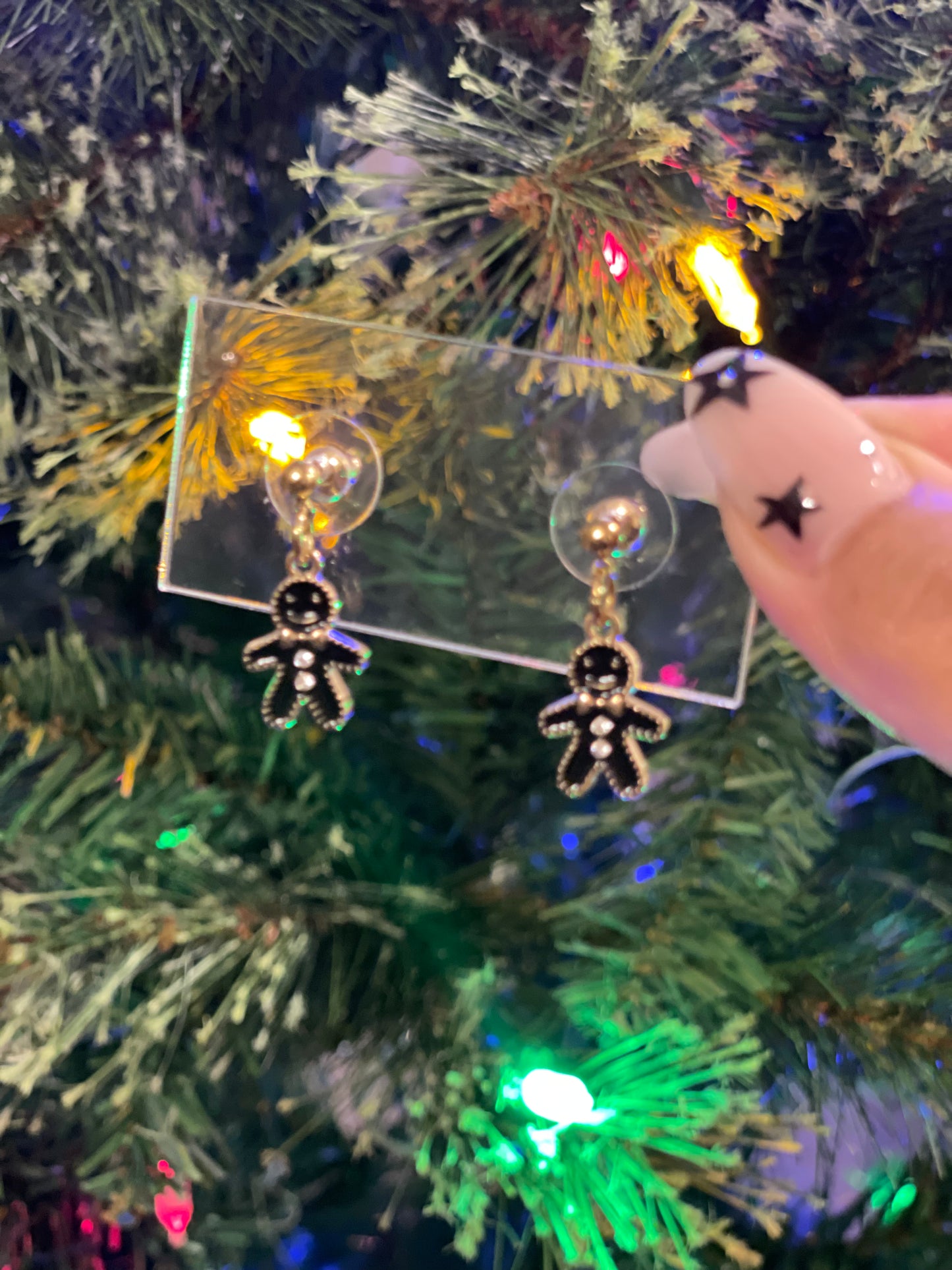 Mini gingerbread studs