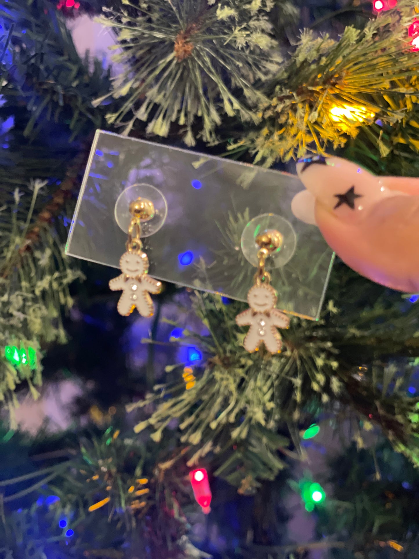 Mini gingerbread studs