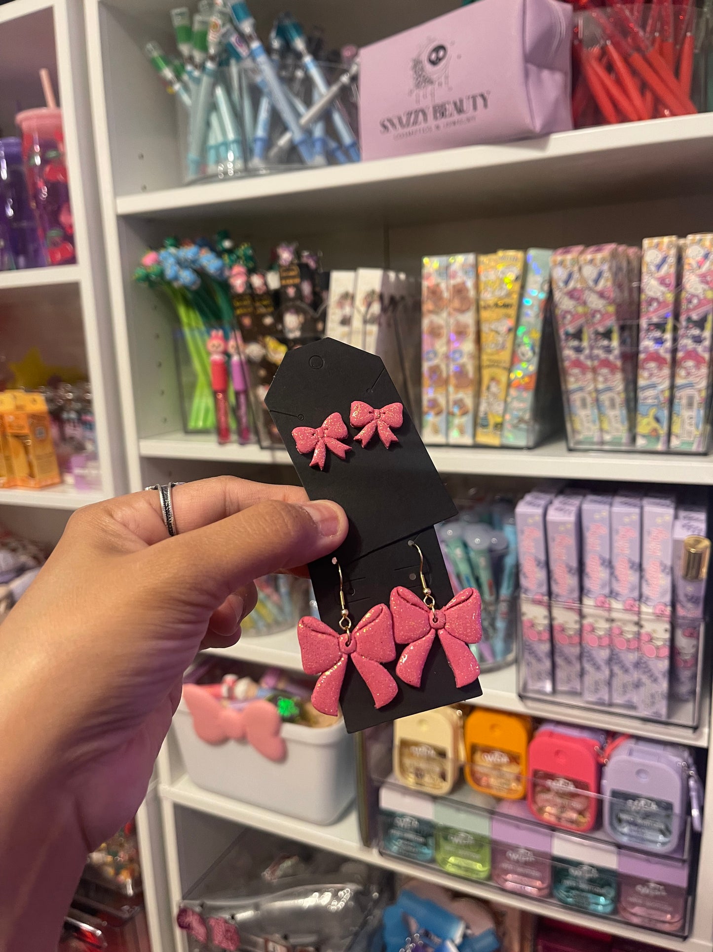 Glittery bow earrings