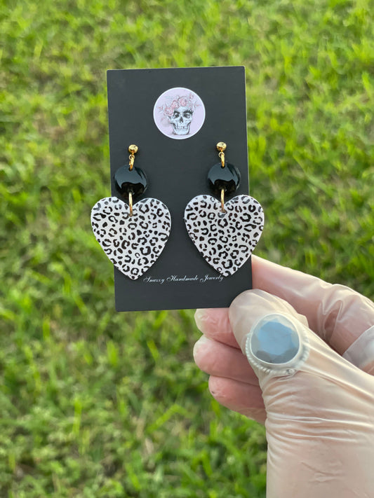Leopard heart earrings