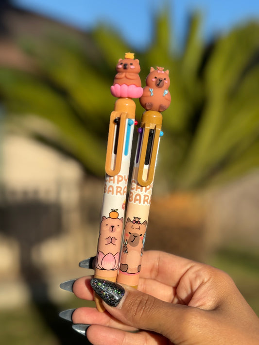 Capybara pens (2)