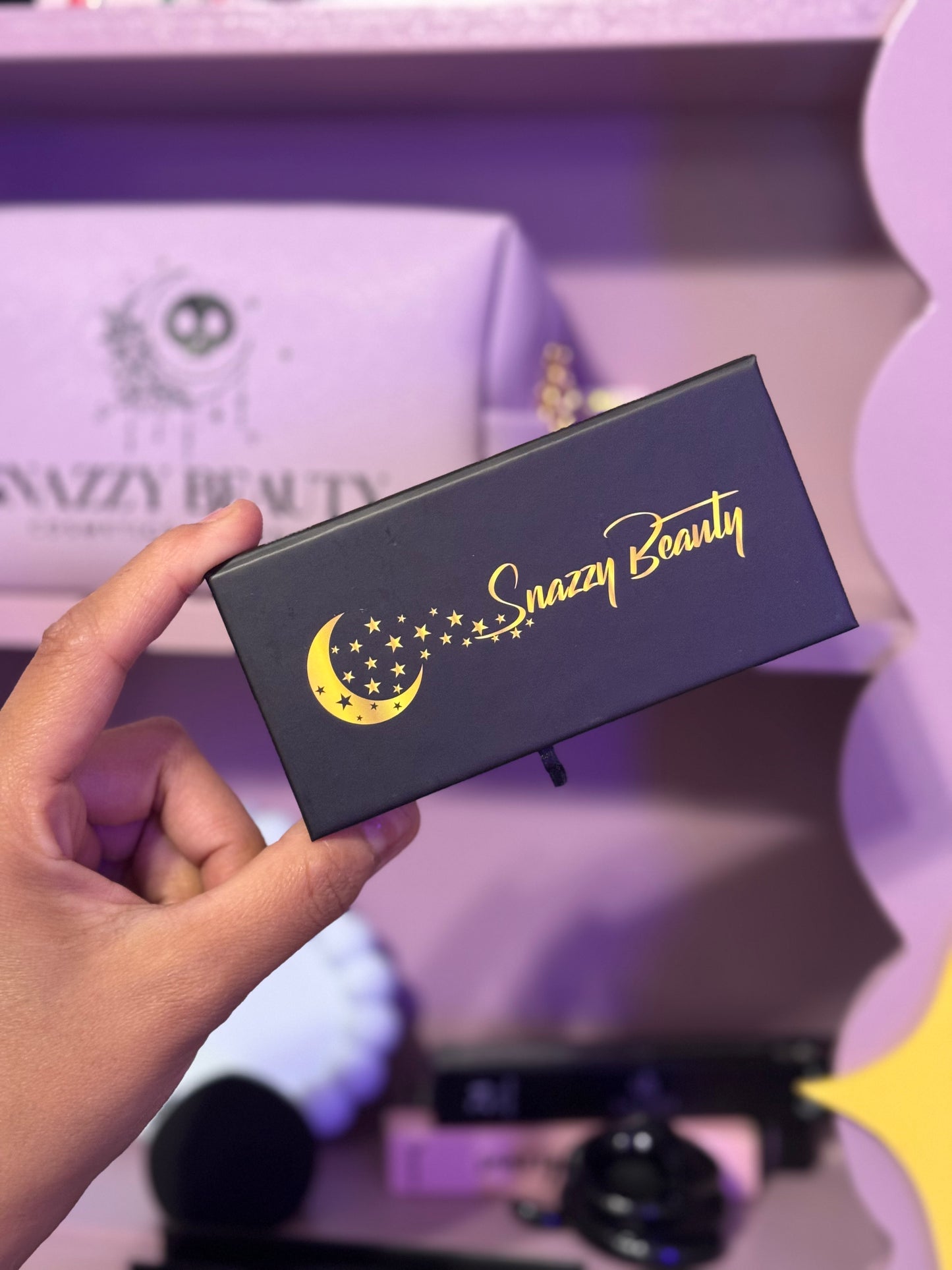 Mystery lashes