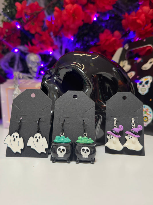 Spooky charm earrings