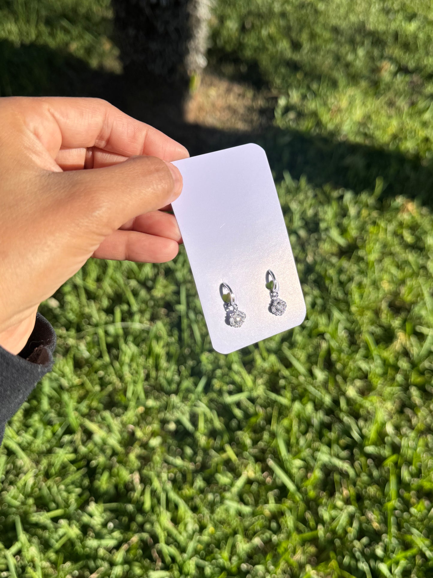 Cubic zirconia dangle