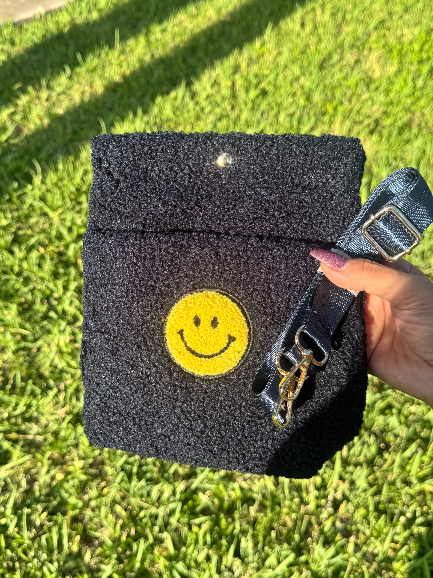 Happy crossbody